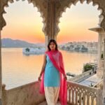 Naina-Suit