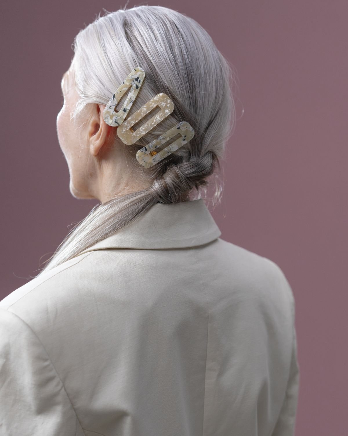 Ivory Pearl Hair Clip Set — Look 1