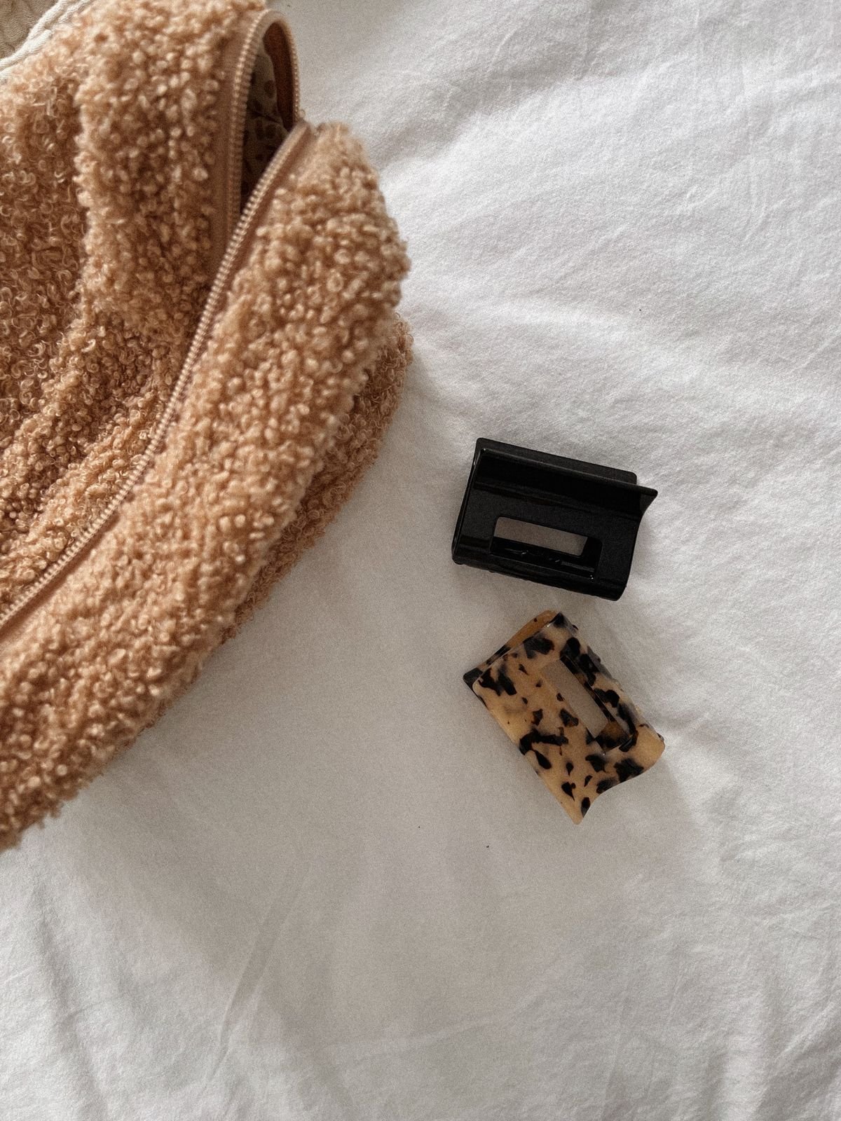 Ivory Pearl Hair Clip Set — Look 2